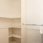 Bilocale Moderno Per 4 Vicino Mm Pasteur Via Venini